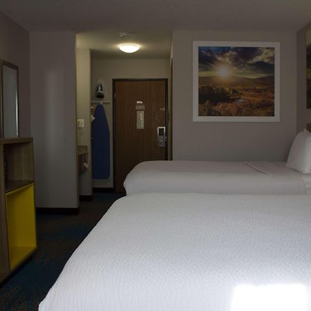 Days Inn By Wyndham קולבי מראה חיצוני תמונה