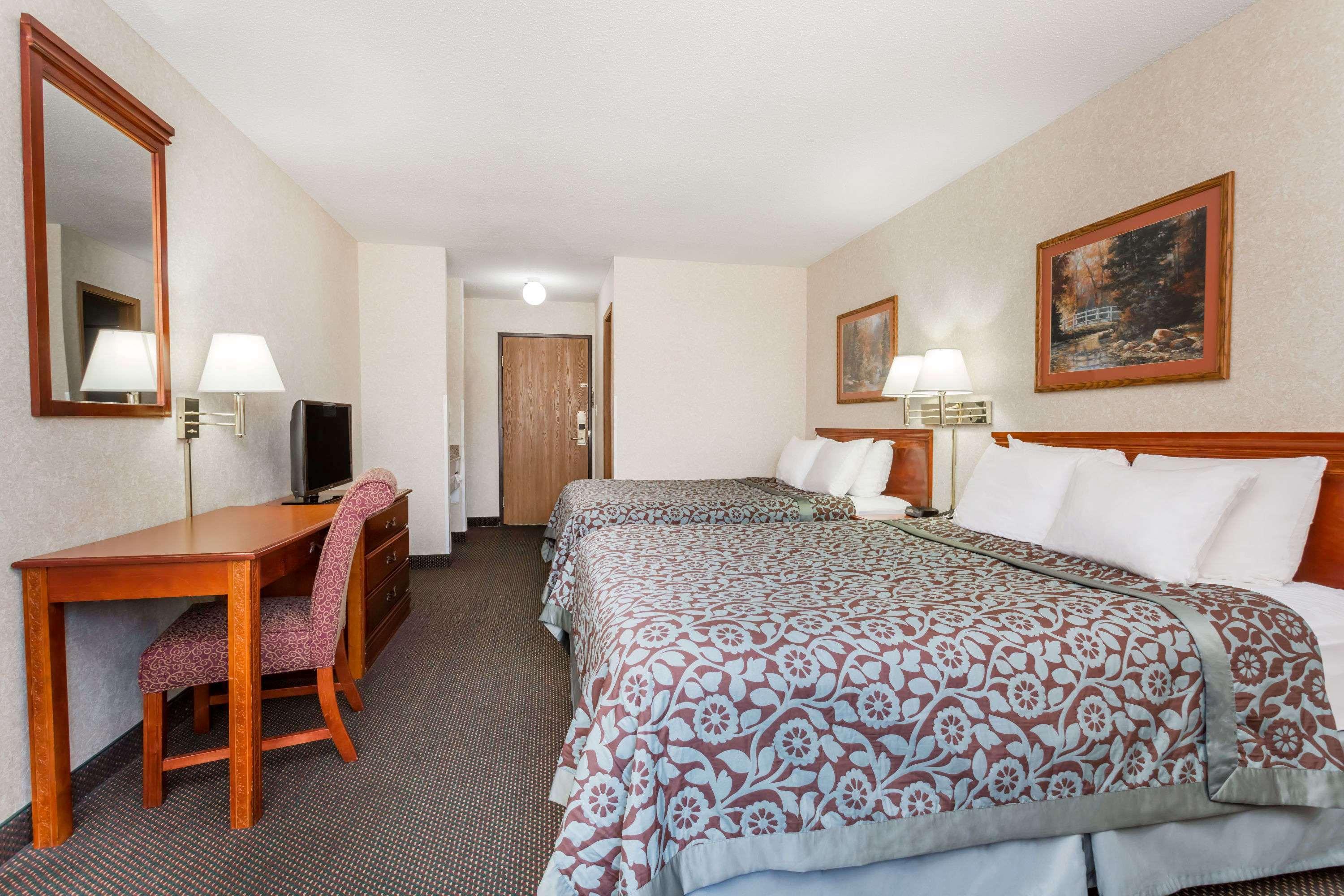 Days Inn By Wyndham קולבי מראה חיצוני תמונה