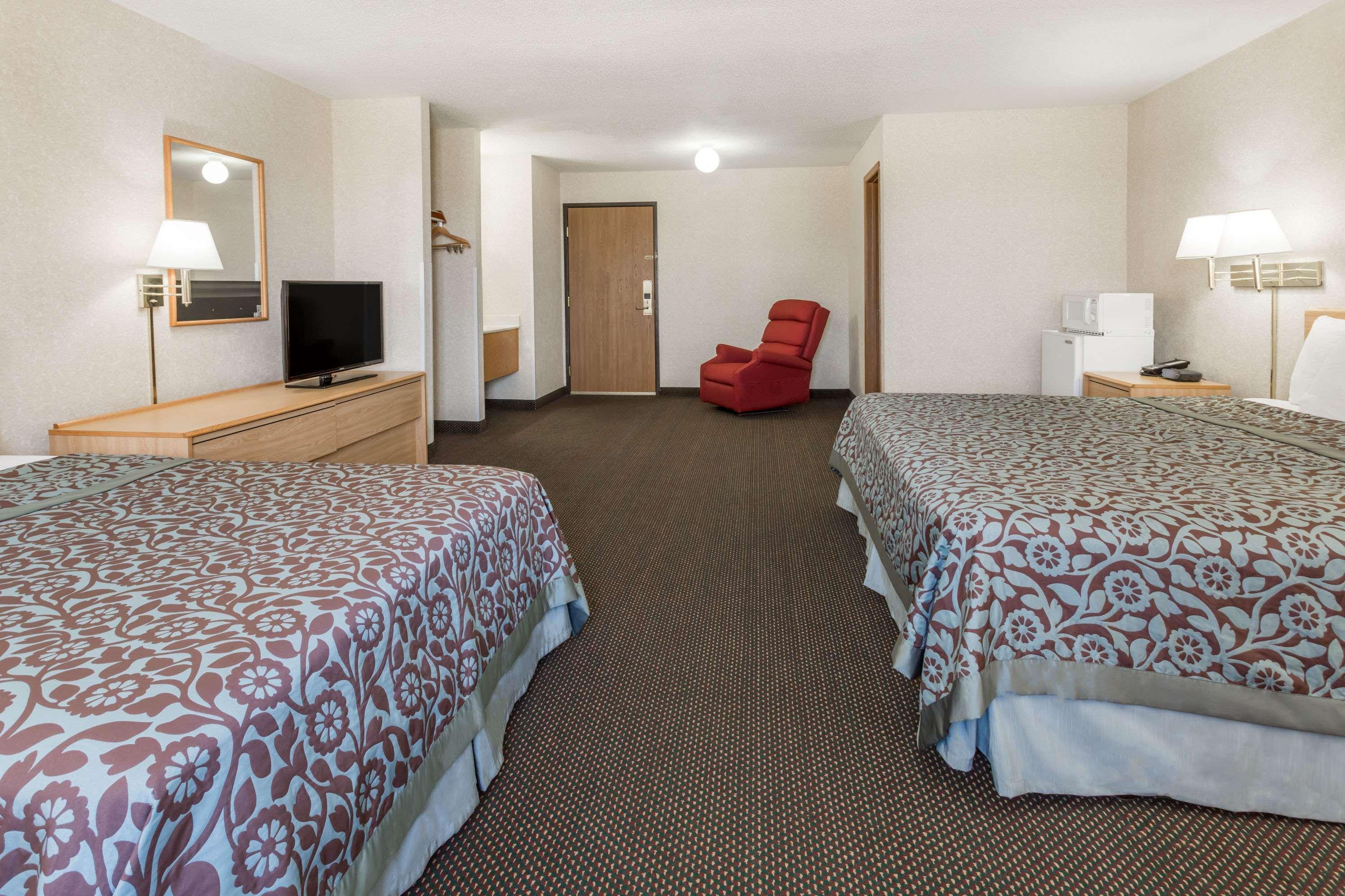 Days Inn By Wyndham קולבי מראה חיצוני תמונה