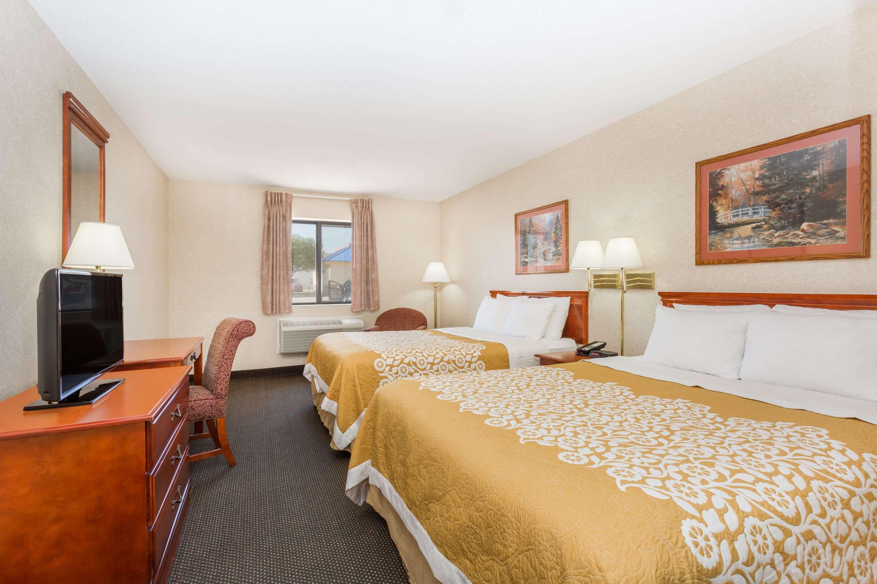 Days Inn By Wyndham קולבי מראה חיצוני תמונה